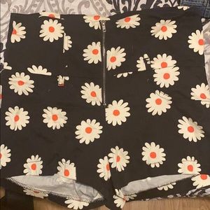 Flirty high waisted shorts